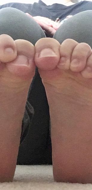 Model - Goddess Rosie femdom