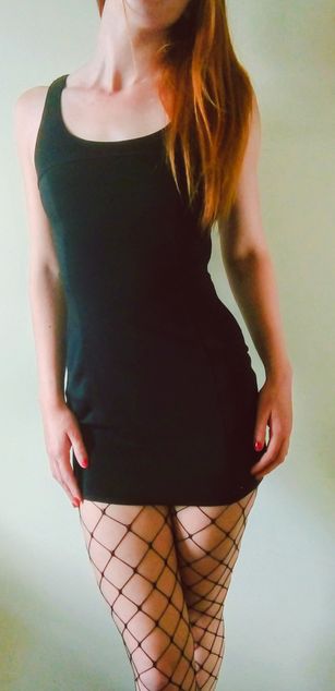 Model - British Redhead Robyn redhead