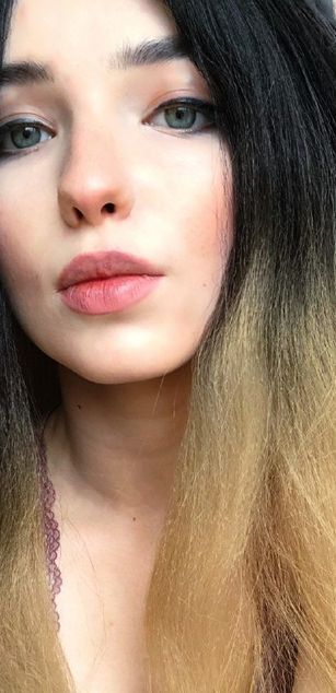 Model - KassyCat pussy