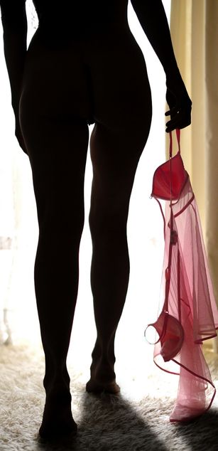 Model - LuxuryLips sexy