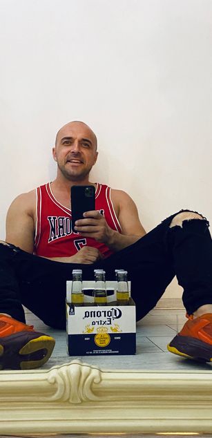 Model - HardApollo feet