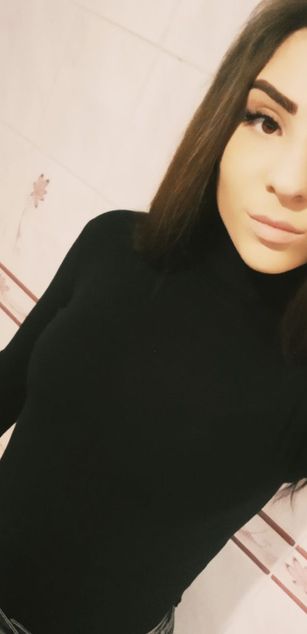 Model - Daria_love_you striptease