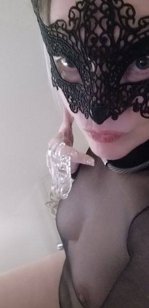 Model - Goddess_Hussy professional