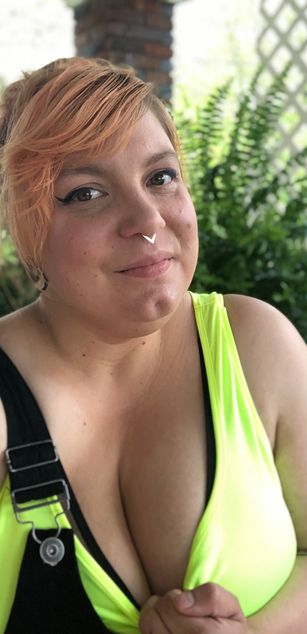 Model - MommiNichole BBW