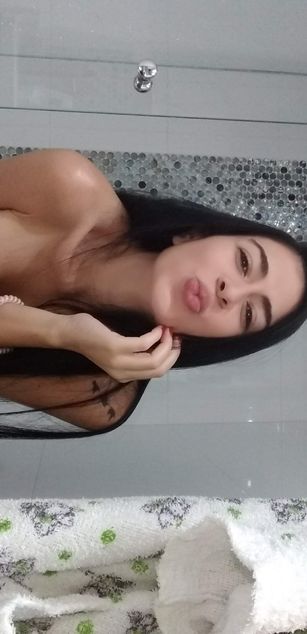 Model - Karol Meyer bigtits