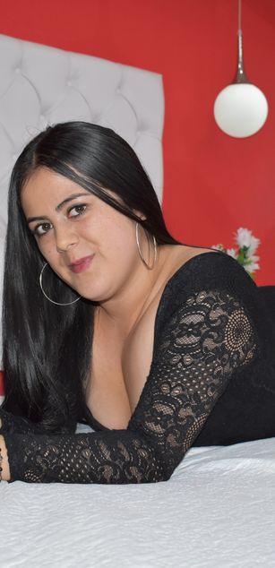 Model - SamantaParkerr dildo