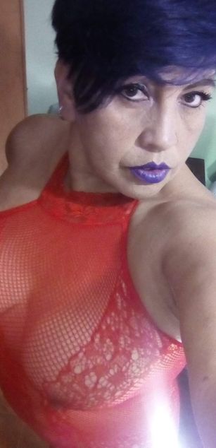 Model - Deysi Graciela Monroy Perez deepthroat