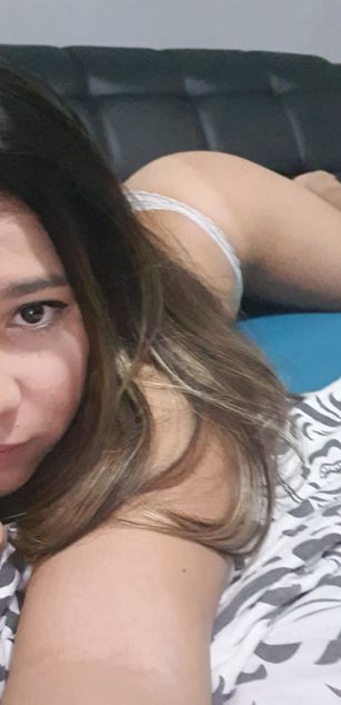 Model - Selene Cherry bigboobs