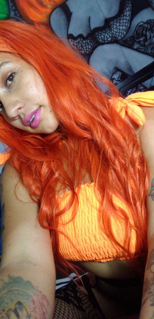 Model - Dulce Lu deepthroat