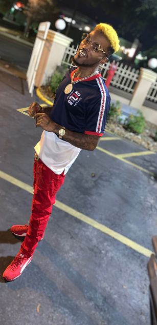 Model - ExclusiveTaste muscular