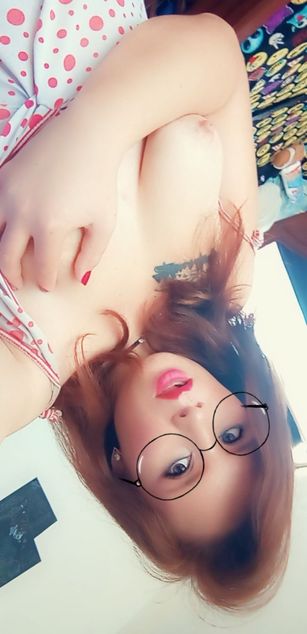 Model - Taty laspri dancing