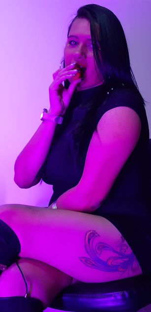 Model - KathiSquirt squirt