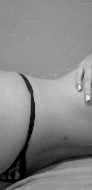 Model - Heidy Kung blowjob