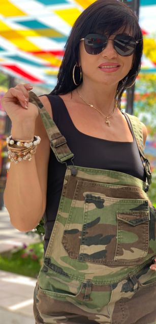 Model - Chanel pretty