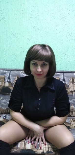 Model - Elena Mereu squirt