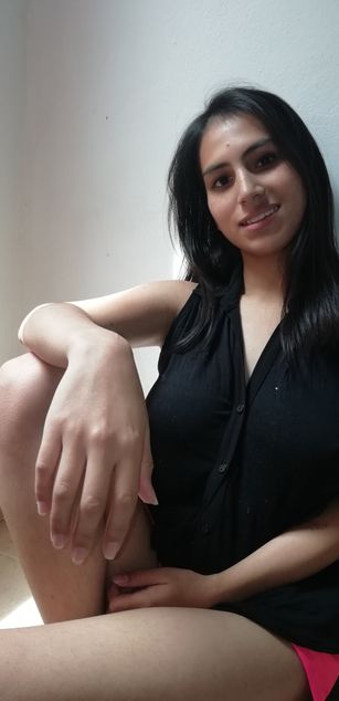 Model - alexxa cam ass