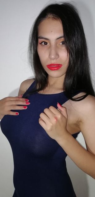 Model - alexxa cam ass