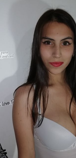 Model - alexxa cam ass