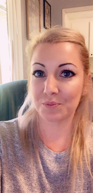 Model - Lily Cox lips