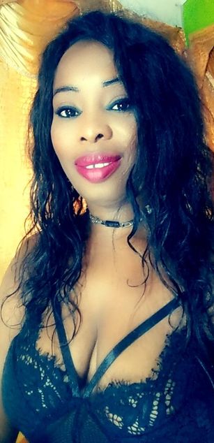 Model - Sasha Blak boobs