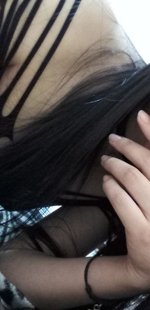 Model - Cristalhotanal deepthroat