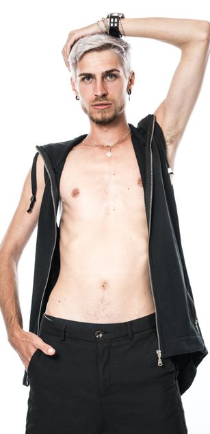 Model - Avi Nova pussy