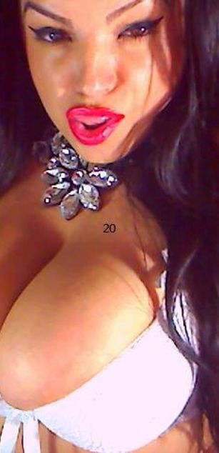 Model - hugeboobs2u blowjob