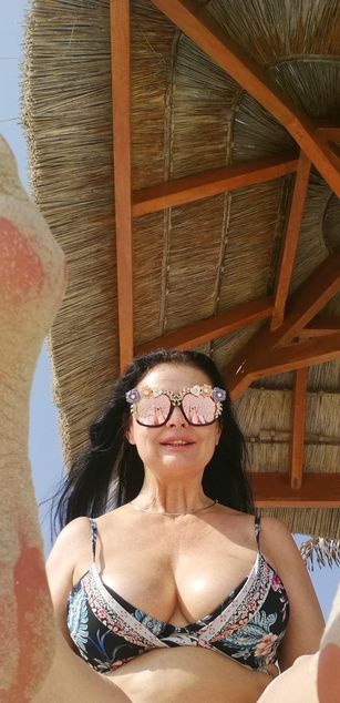 Model - Dominatrix Dinah sexy