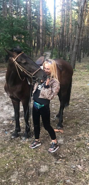 Model - AppleBrandy striptease