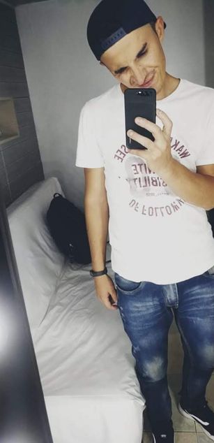 Model - XDRESANX bigass