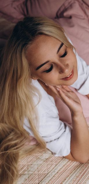 Model - AppleBrandy striptease