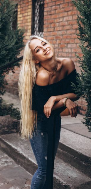 Model - AppleBrandy striptease