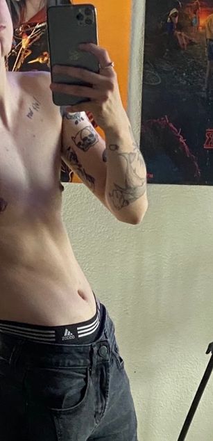 Model - Dylan Sweets bi