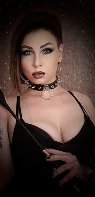 Model - AnnaLu heels