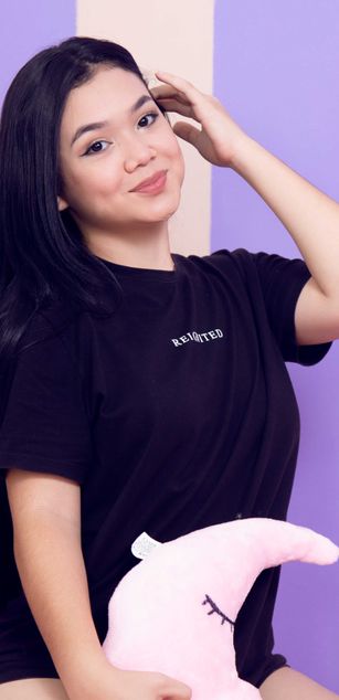 Model - MazikeenPierce sex