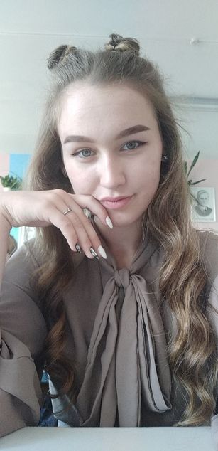 Model - Kati  Sweet lips