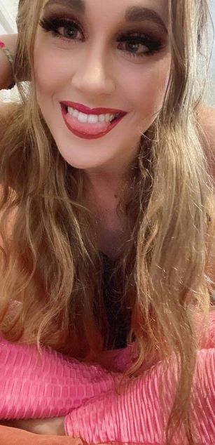 Model - LillyXLust bigtits