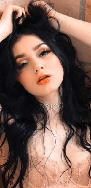 Model - EmilyPrada deepthroat