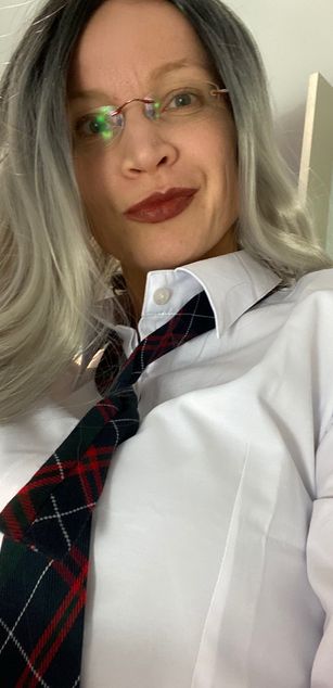 Model - AnnikaRose milf