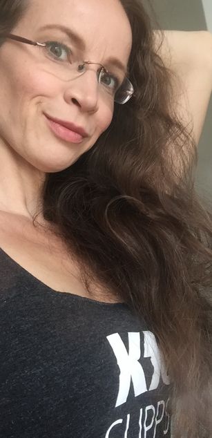 Model - AnnikaRose milf