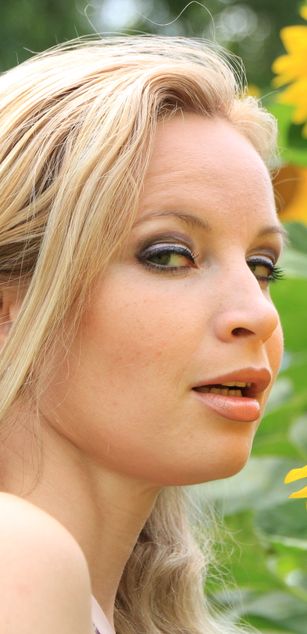 Model - AnnikaRose milf