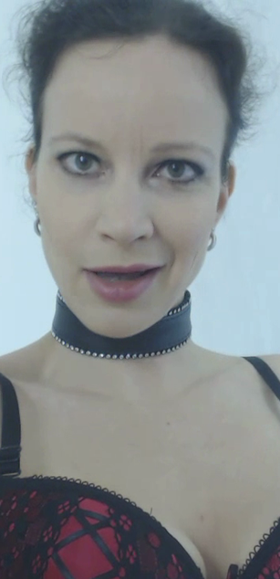 Model - AnnikaRose milf