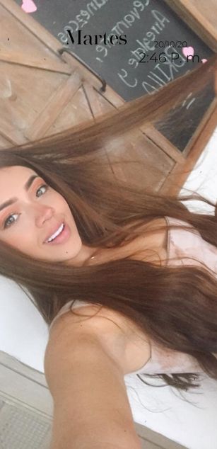 Model - Mileytabs dildo