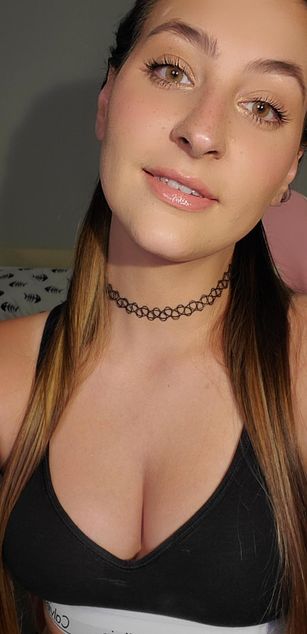 Model - Eve Moony toys