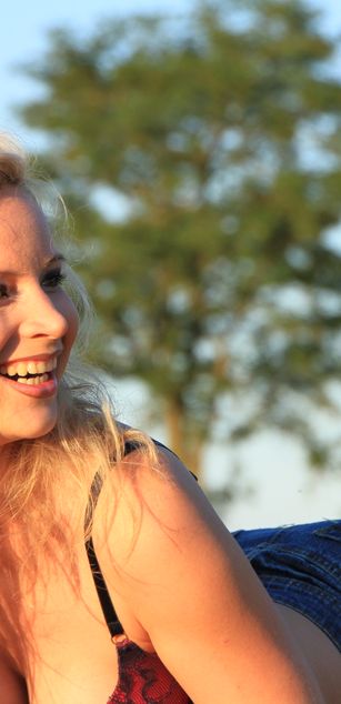 Model - AnnikaRose milf