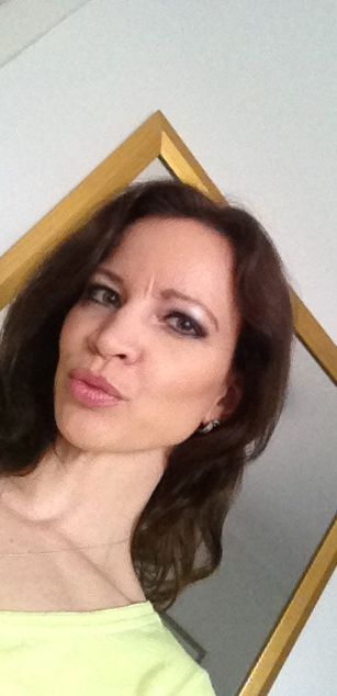 Model - AnnikaRose milf