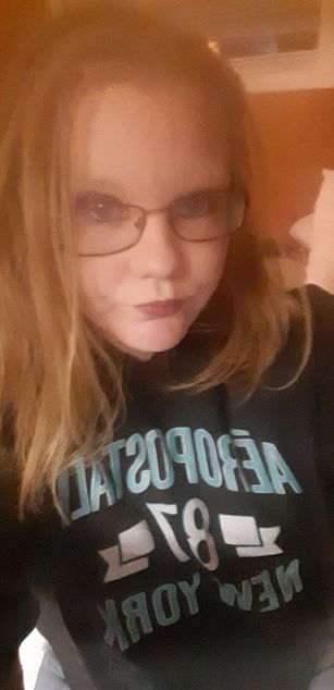 Model - BerriesNCream Bicurious