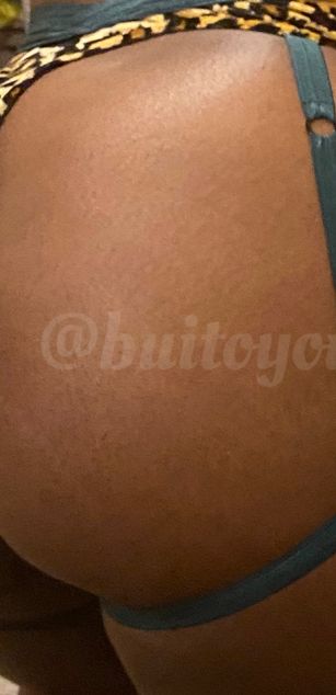 Model - River Samuel kinky