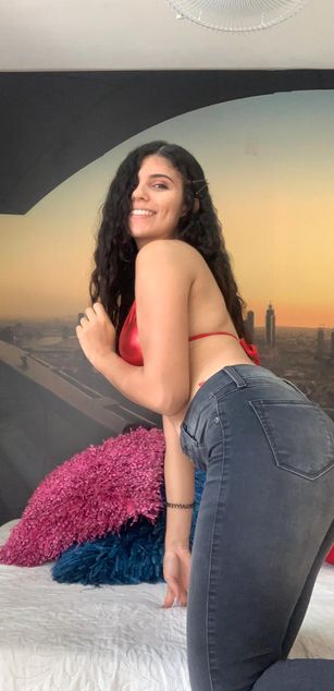 Model - alison miller dildo