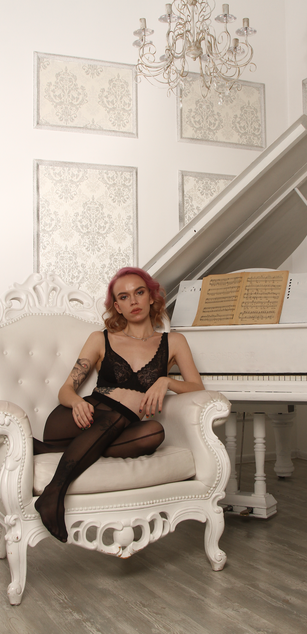 Model - BeverlyBB fetish